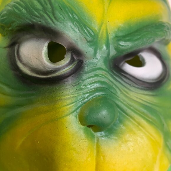 Grinch Latex Mask - Picture 5 of 7